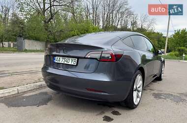 Седан Tesla Model 3 2020 в 
