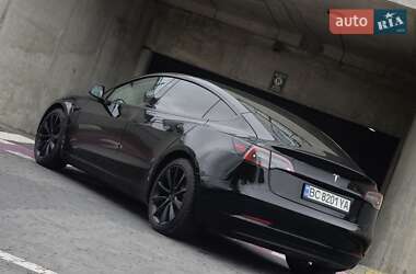 Седан Tesla Model 3 2021 в Львові