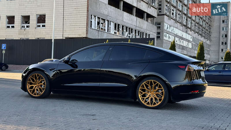 Седан Tesla Model 3 2018 в Черкассах фото 19 Седан Tesla Model 3 2018 в Черкассах