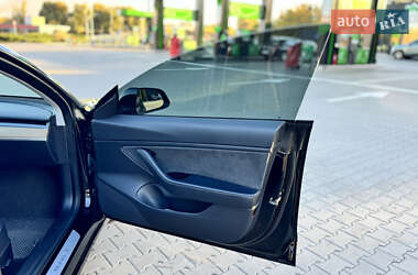 Седан Tesla Model 3 2018 в 