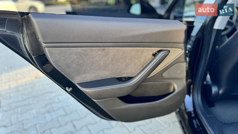 Седан Tesla Model 3 2018 в Черкассах фото 50 Седан Tesla Model 3 2018 в Черкассах