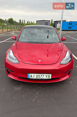Седан Tesla Model 3 2023 в Києві