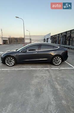 Седан Tesla Model 3 2018 в 