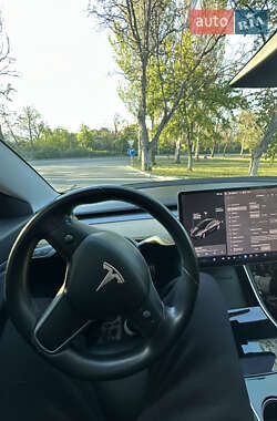 Седан Tesla Model 3 2018 в Одессе