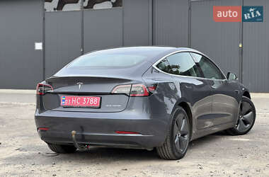 Седан Tesla Model 3 2019 в 