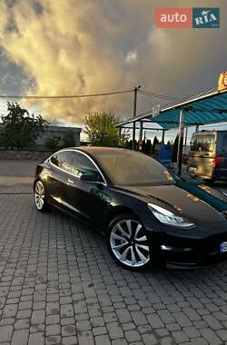 Седан Tesla Model 3 2018 в 