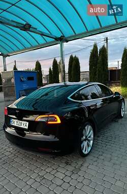 Седан Tesla Model 3 2018 в 