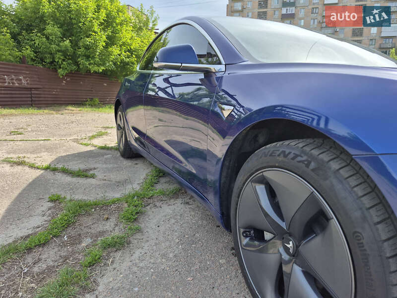 Седан Tesla Model 3 2019 в Александрие