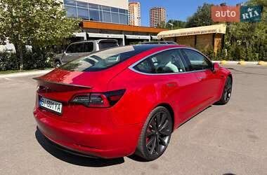 Седан Tesla Model 3 2020 в Виннице