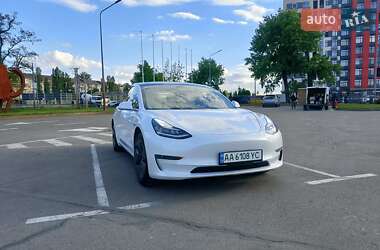 Седан Tesla Model 3 2019 в Києві