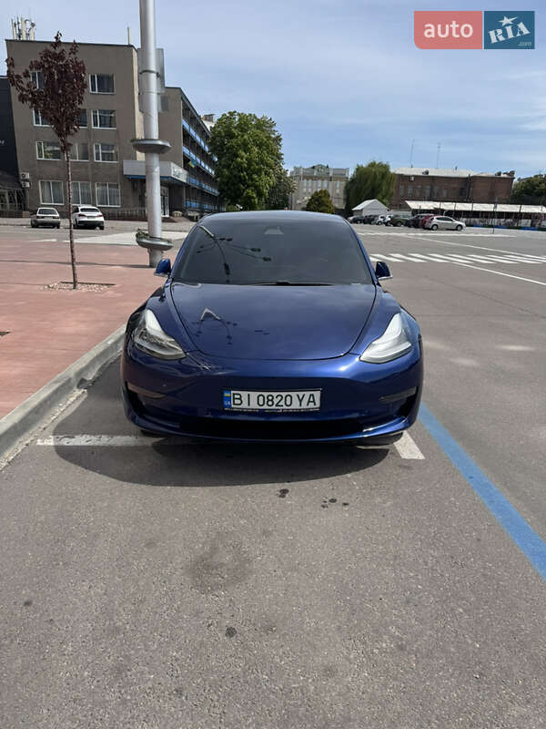 Седан Tesla Model 3 2019 в Кременчуге
