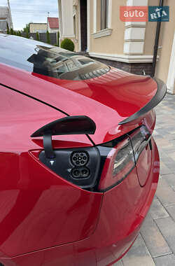 Седан Tesla Model 3 2019 в 