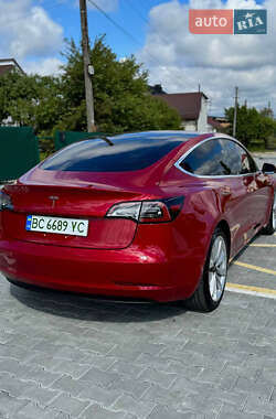 Седан Tesla Model 3 2018 в 