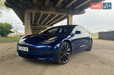 Седан Tesla Model 3 2020 в Ужгороде