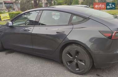 Седан Tesla Model 3 2021 в Надворной