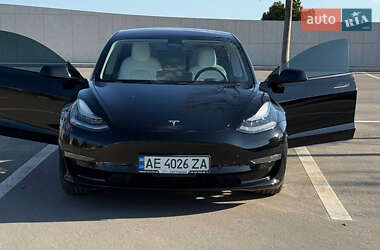 Седан Tesla Model 3 2018 в 