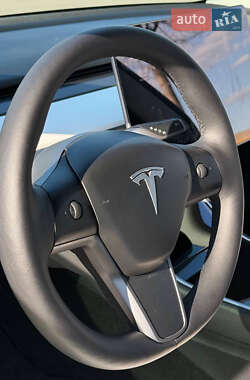 Седан Tesla Model 3 2018 в 