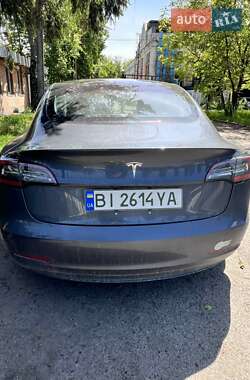 Седан Tesla Model 3 2018 в 