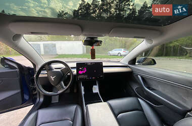 Седан Tesla Model 3 2018 в 