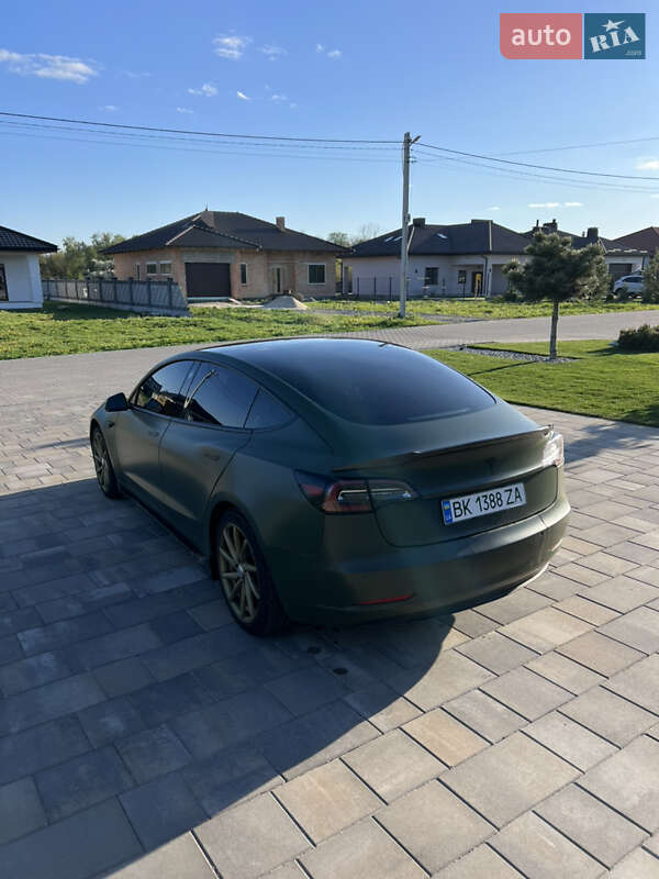 Седан Tesla Model 3 2019 в Ровно фото 10 Седан Tesla Model 3 2019 в Ровно