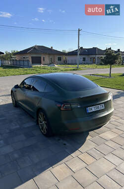 Седан Tesla Model 3 2019 в 