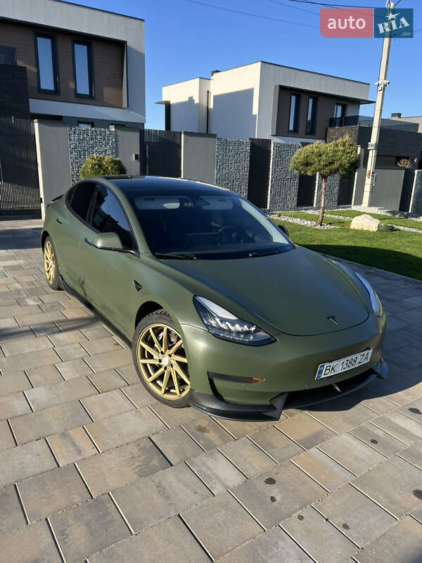 Седан Tesla Model 3 2019 в Ровно фото 12 Седан Tesla Model 3 2019 в Ровно