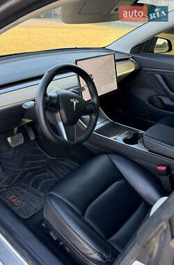 Седан Tesla Model 3 2019 в 