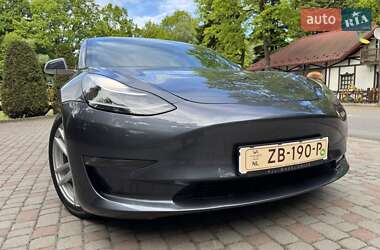 Седан Tesla Model 3 2019 в 