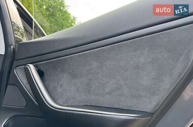 Седан Tesla Model 3 2019 в 