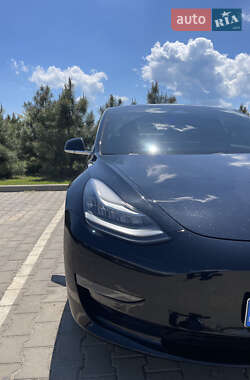 Седан Tesla Model 3 2018 в 