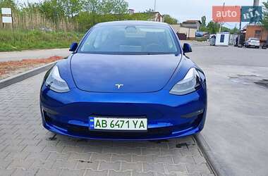Седан Tesla Model 3 2023 в Вінниці