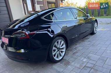 Седан Tesla Model 3 2019 в 