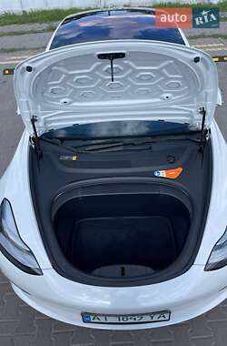 Седан Tesla Model 3 2018 в 