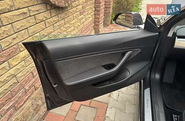 Седан Tesla Model 3 2018 в 
