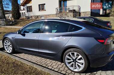 Седан Tesla Model 3 2019 в 