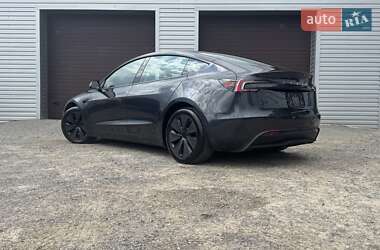 Седан Tesla Model 3 2024 в Сарнах