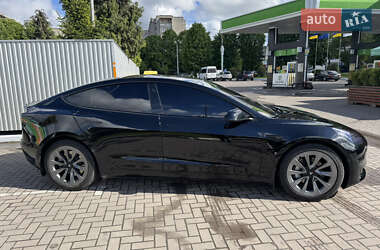 Седан Tesla Model 3 2021 в Ивано-Франковске