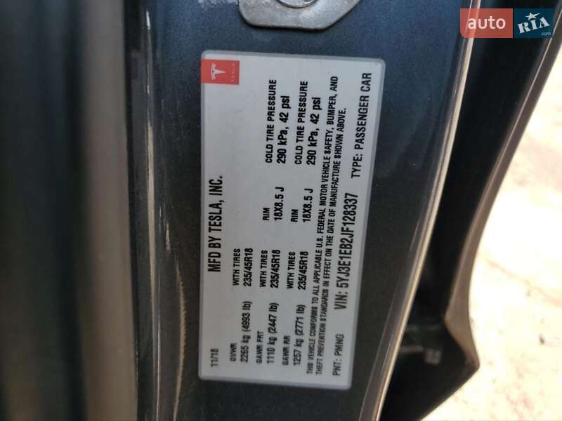 Седан Tesla Model 3 2018 в Львове фото 12 Седан Tesla Model 3 2018 в Львове