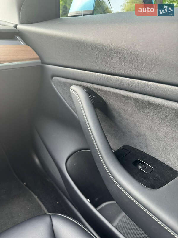 Седан Tesla Model 3 2020 в Днепре фото 12 Седан Tesla Model 3 2020 в Днепре