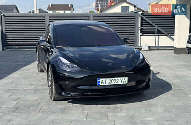 Седан Tesla Model 3 2021 в Ивано-Франковске