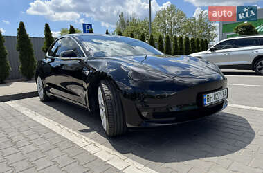 Седан Tesla Model 3 2018 в 