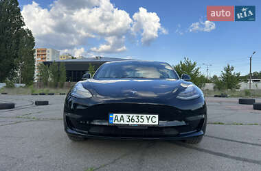 Седан Tesla Model 3 2018 в 