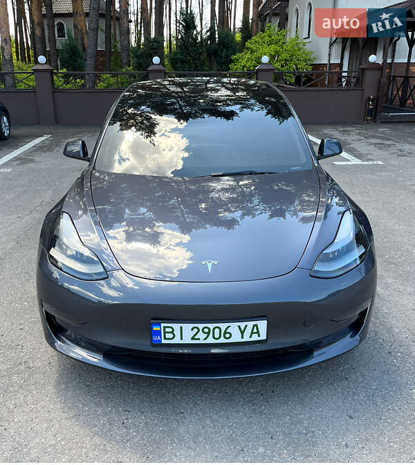 Седан Tesla Model 3 2023 в Полтаві