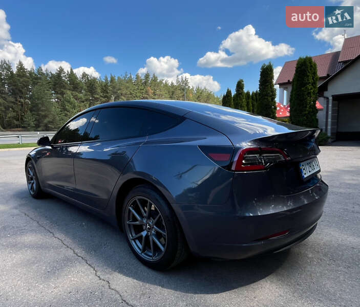 Седан Tesla Model 3 2023 в Полтаві