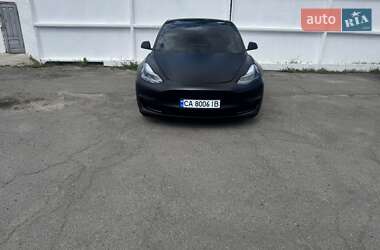 Седан Tesla Model 3 2021 в Звенигородке