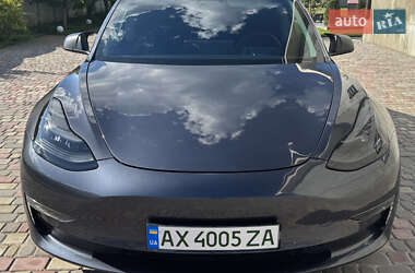 Седан Tesla Model 3 2019 в 
