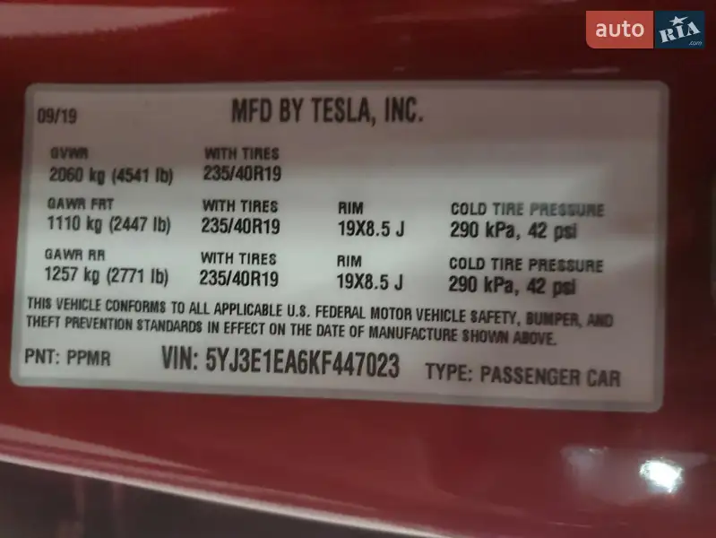 Седан Tesla Model 3 2019 в 