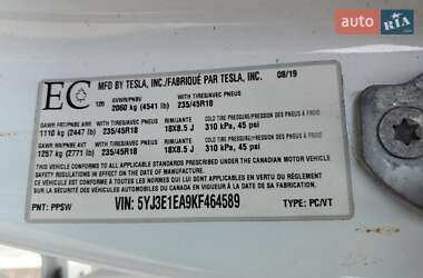 Седан Tesla Model 3 2019 в 