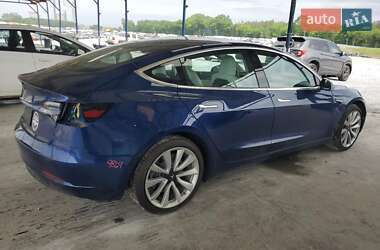 Седан Tesla Model 3 2019 в 