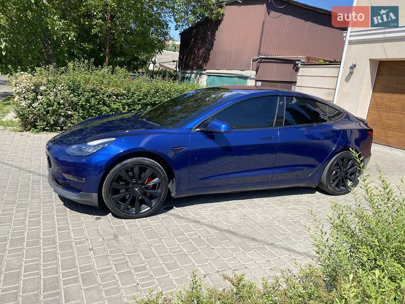 Седан Tesla Model 3 2018 в Одесі